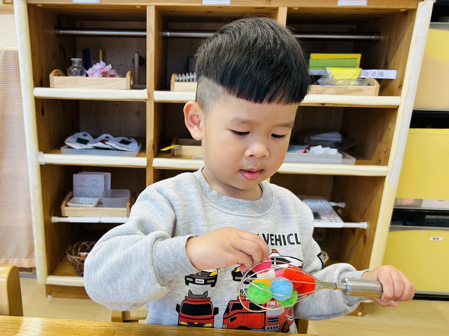 集中して取り組む様子